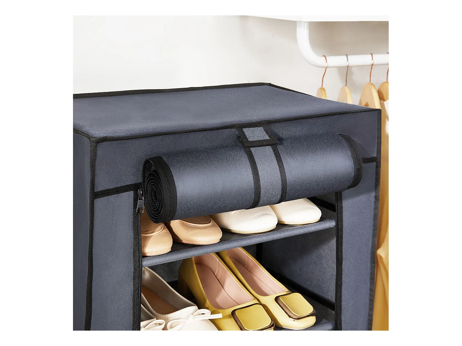 Schuhregal mit Stoffbezug