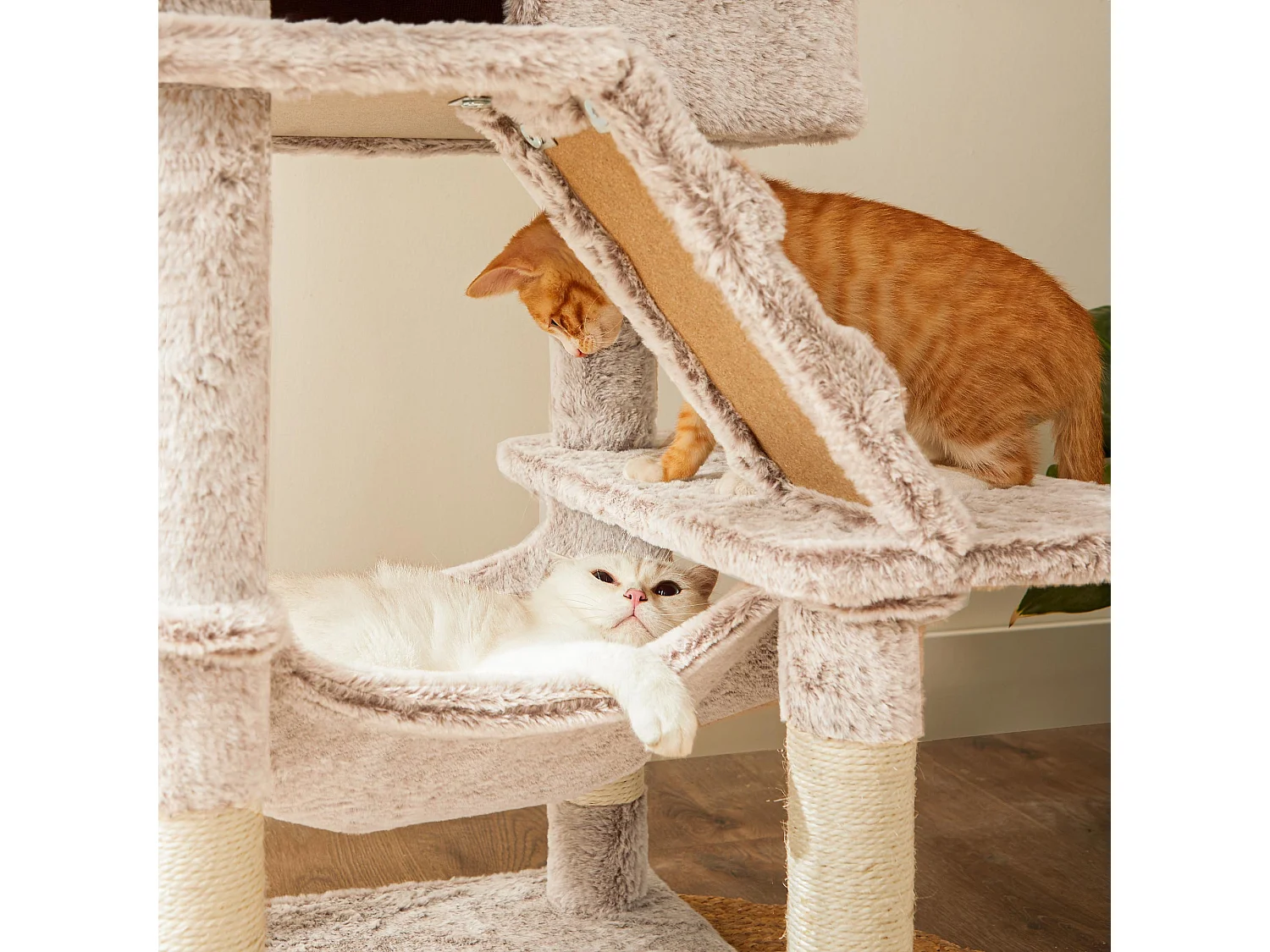 Kratzbaum Katzenbaum Snörre