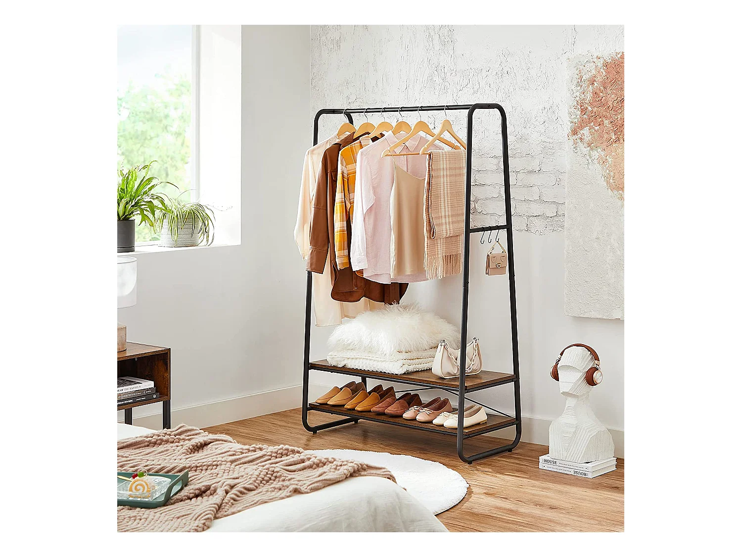 Kleiderständer Domaa-Ahenkro