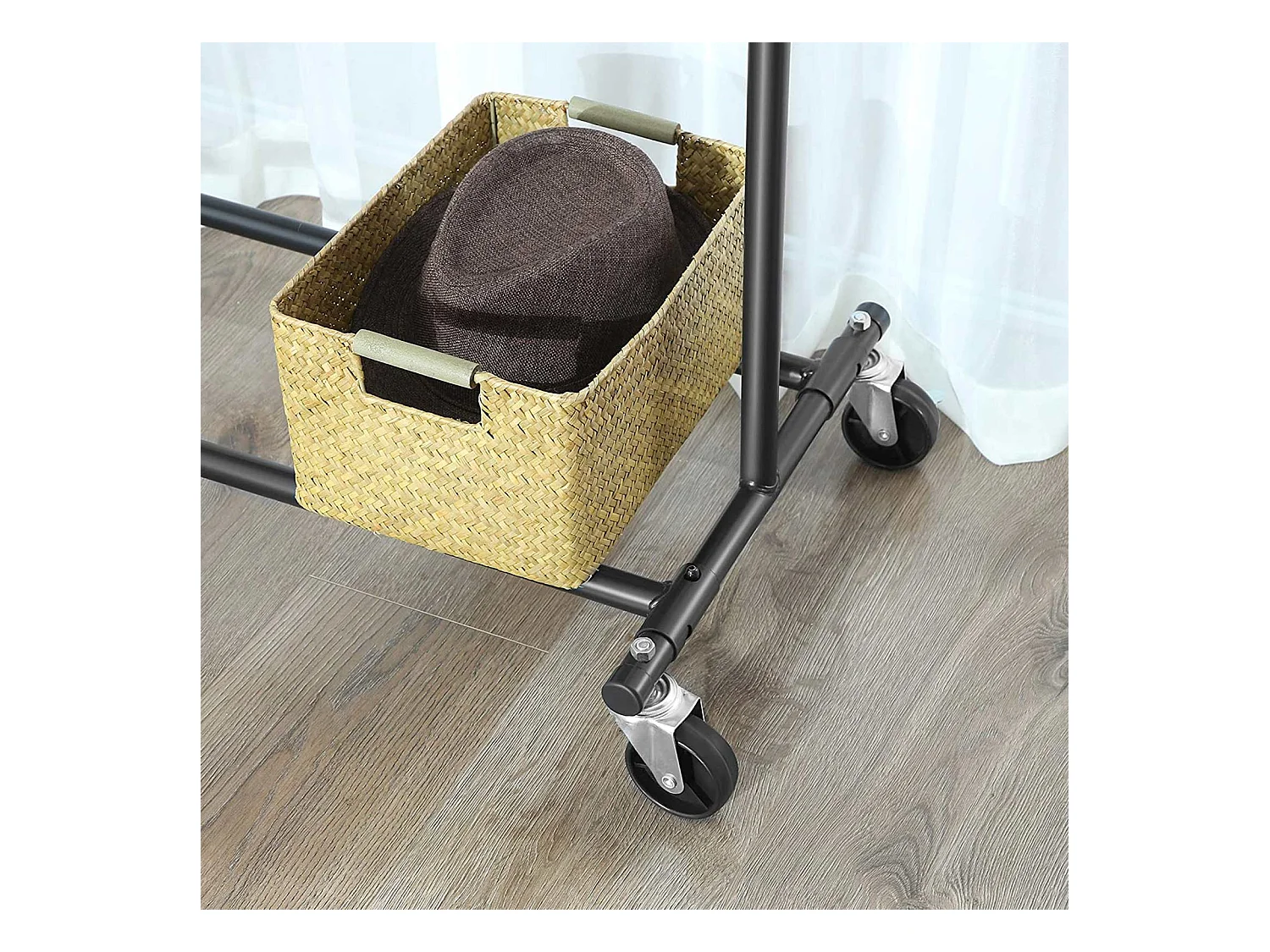 Kleiderständer Paramaribo