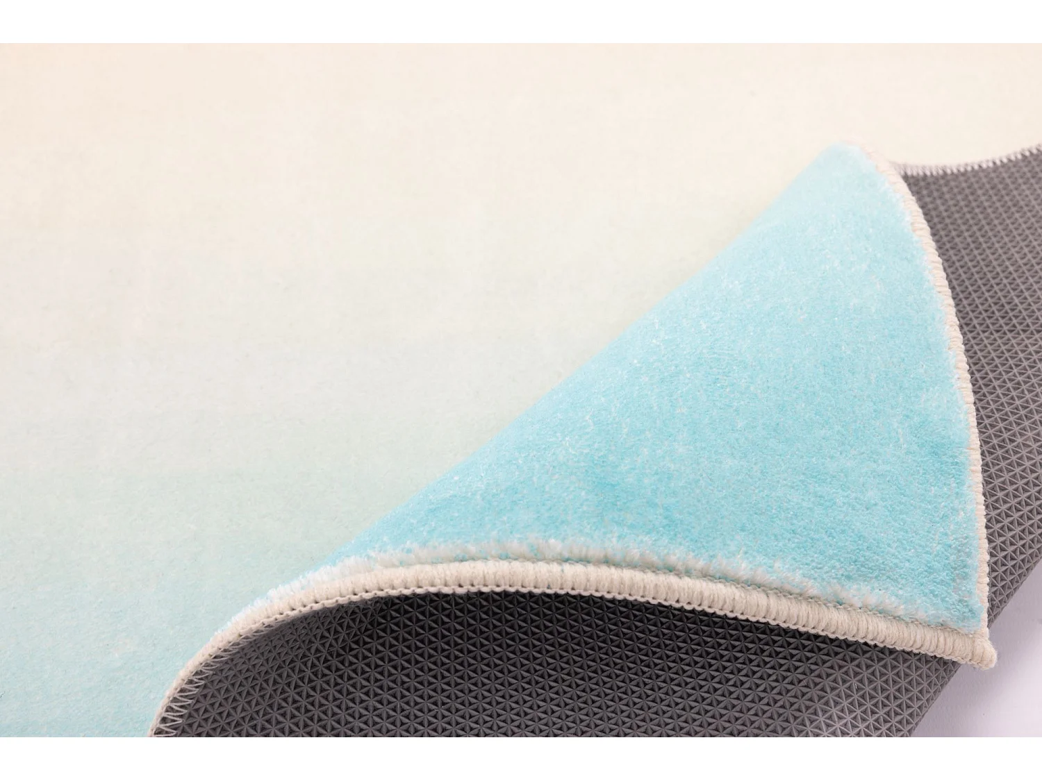 Tapis de bain imprimé à poils doux 70x120 cm multi pastel Ariella