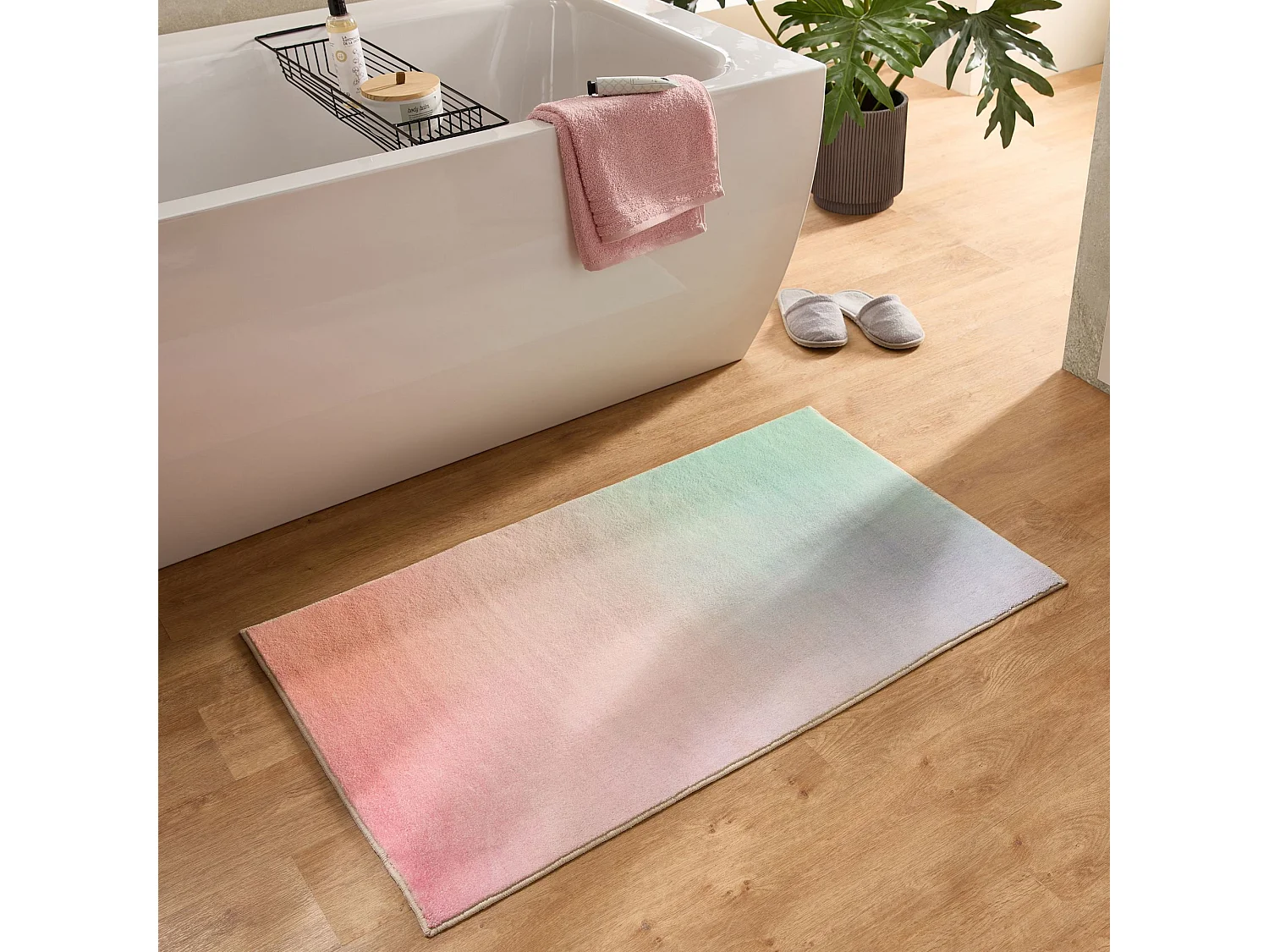 Tapis de bain imprimé à poils doux 60x100 cm multi pastel Ariella