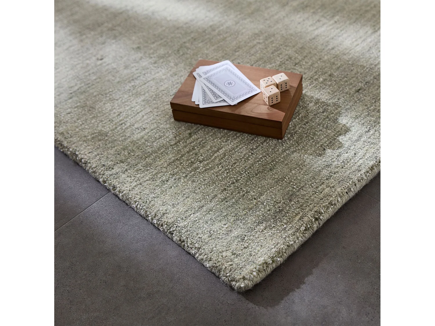 Tapis tissé à la main en laine et viscose 60x90 cm vert Sandiego