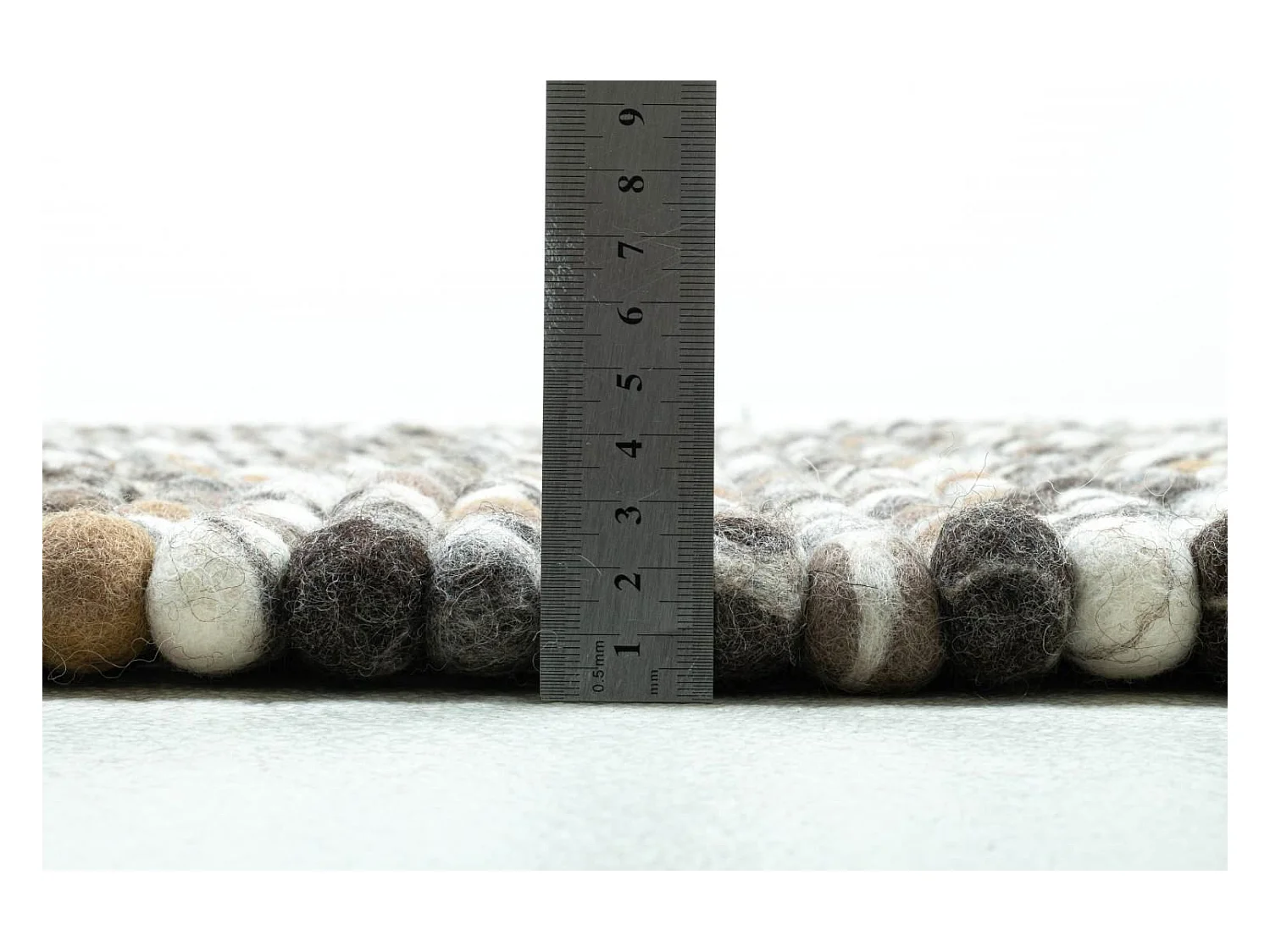 Tapis en boules de feutre fait main 170x240 cm natural multi Felty 2.2