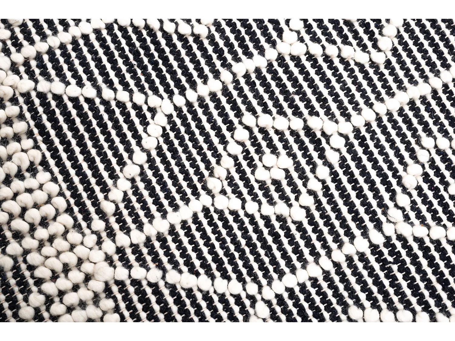 Tapis tissé à la main au design ethnique  140x200 cm gris Colored Macrame