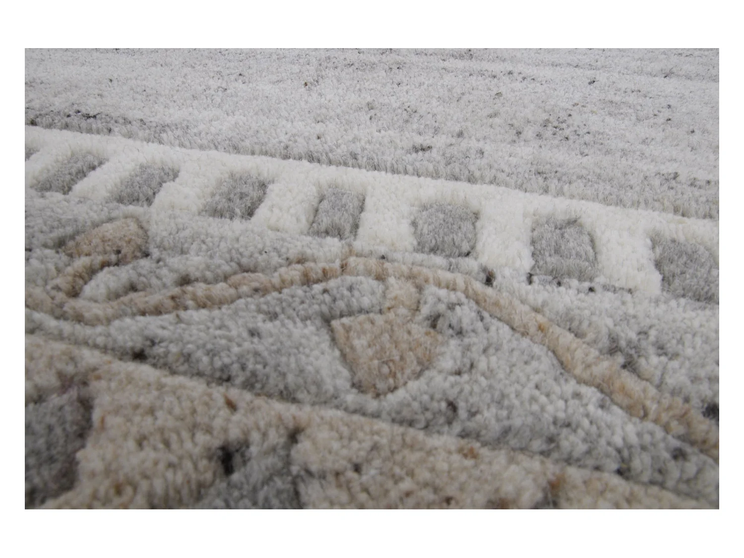 Handgeknüpfter Wollteppich 70x140 cm Natur Grau Nakarta