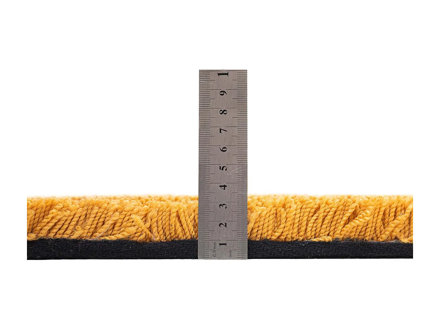 Tapis Shaggy tufté à la main 135x200 cm or Cozy