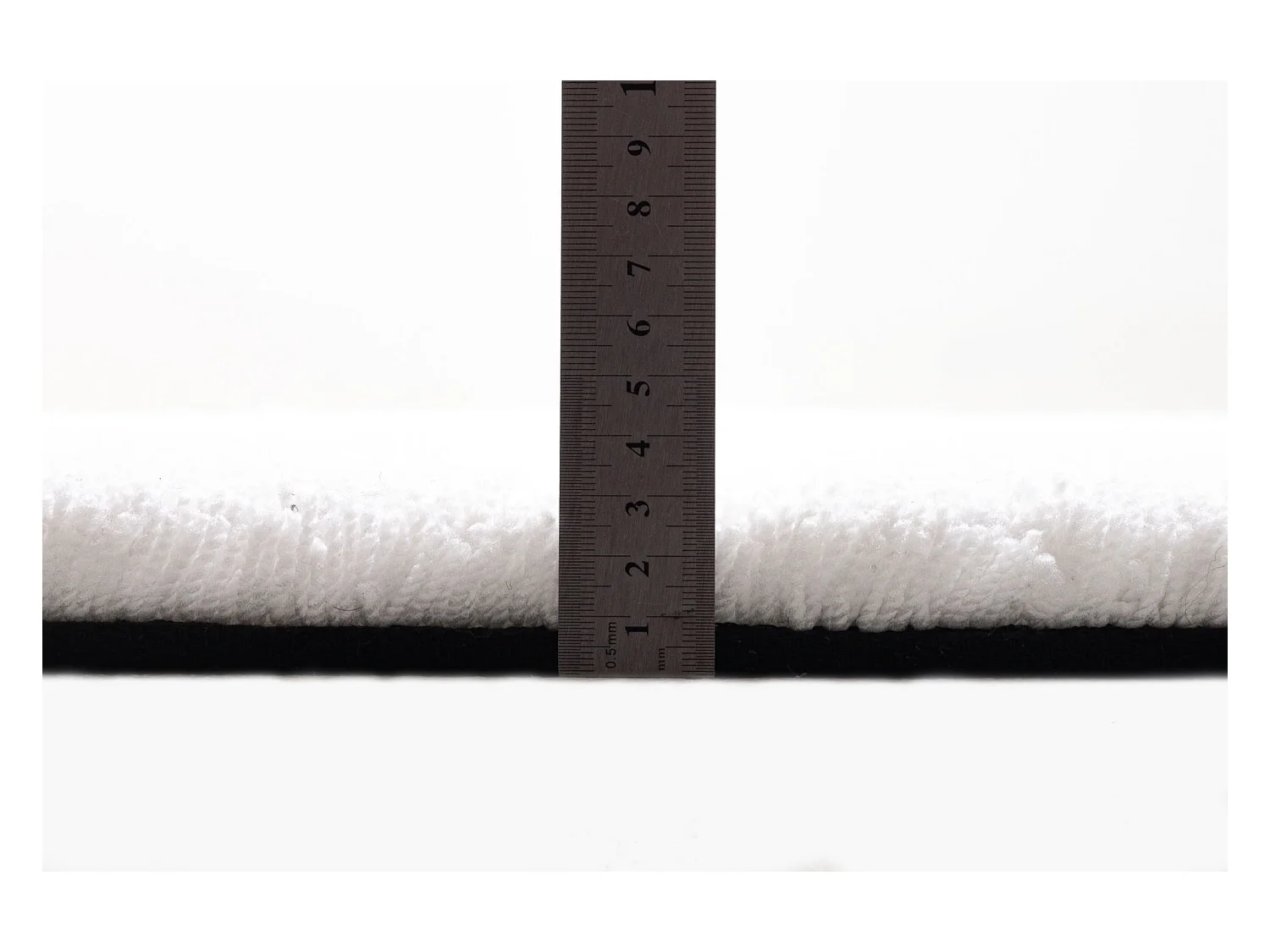 Tapis Shaggy tufté à la main 140x200 cm blanc Cozy