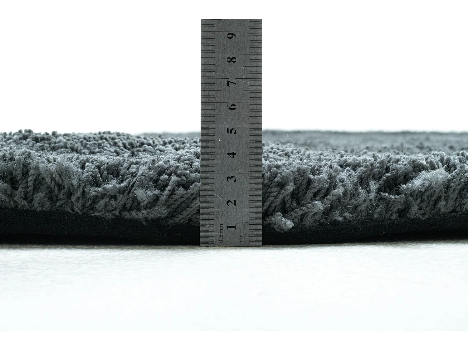 Tapis Shaggy tufté à la main 140x140 cm anthracite Cozy