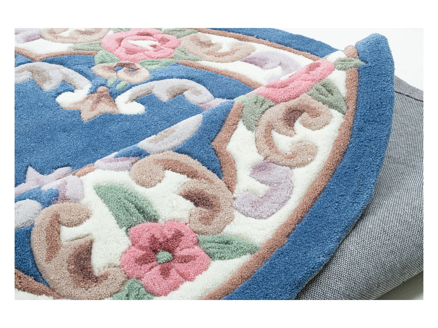 Tapis tufté à la main avec bordure, style Aubusson  190x290 cm bleu Ming