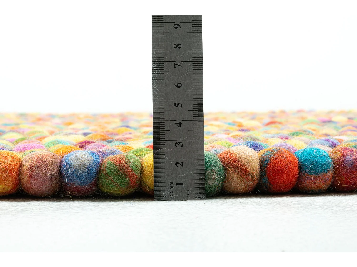 Handgemaakt viltbal-tapijt 90x160 cm veelkleurig Felty 2.2