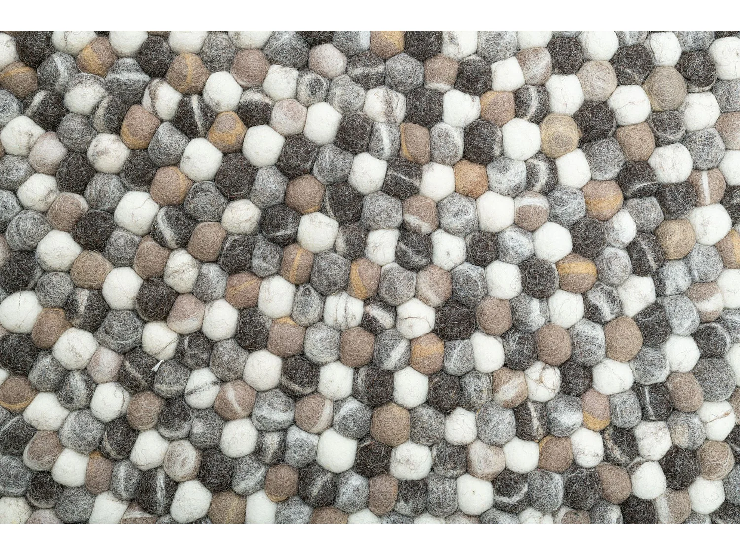 Tapis en boules de feutre fait main 120x120 cm natural multi Felty 2.2