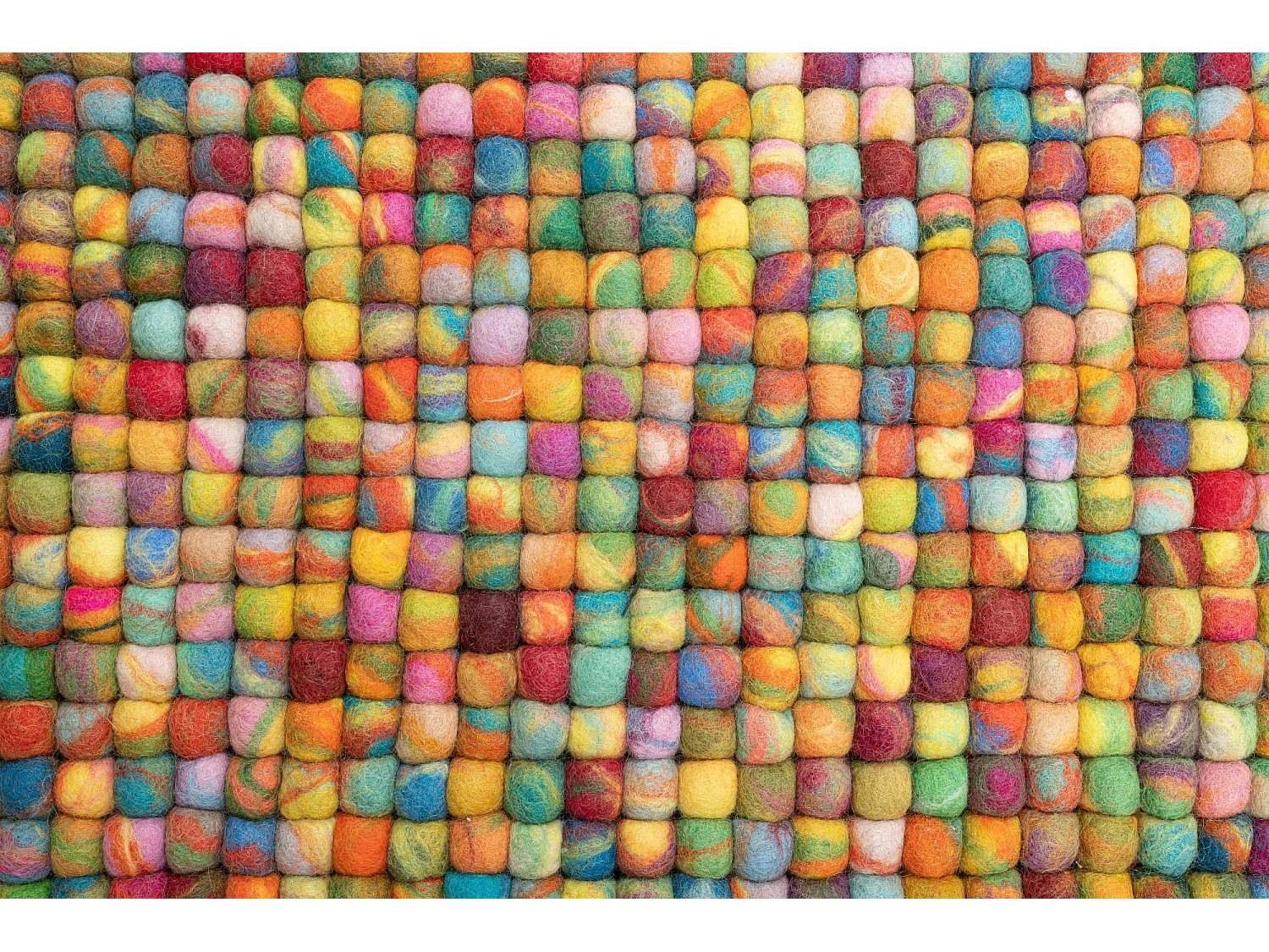 Handgearbeiteter Filzkugelteppich 70x270 cm Bunt Felty 2.2