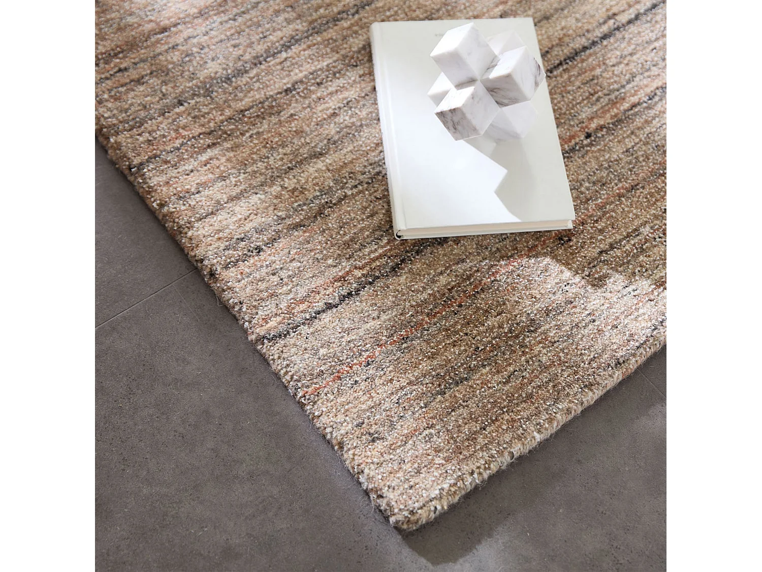 Tapis tissé à la main en laine et viscose 170x240 cm rose Sandiego