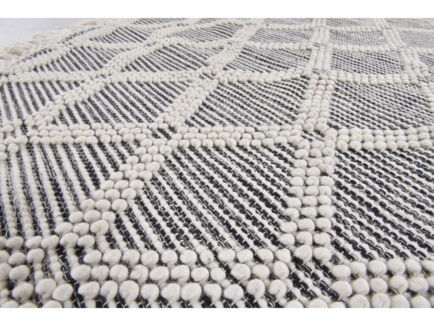 Tapis tissé à la main au design ethnique  140x140 cm natural Colored Macrame