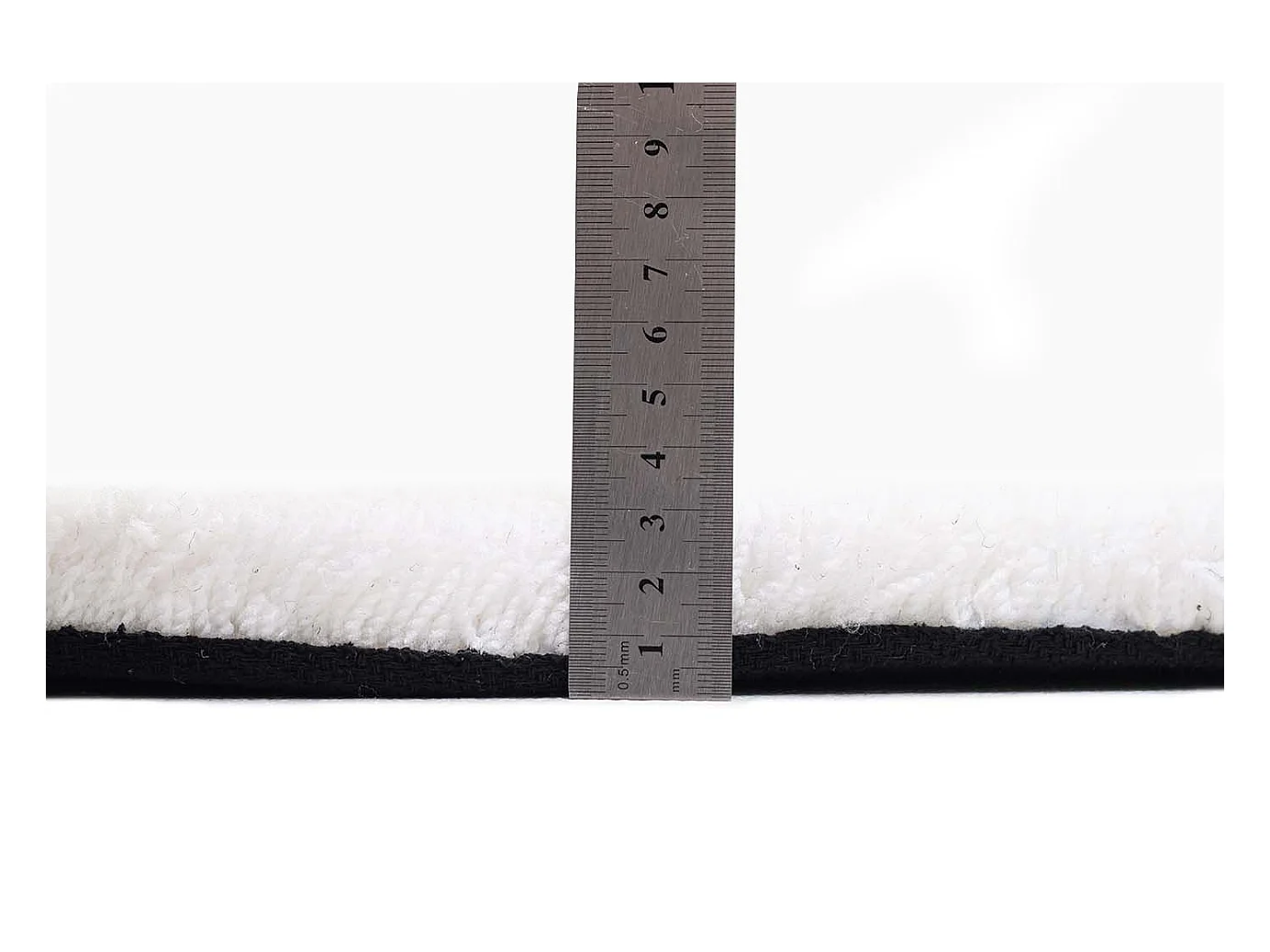 Tapis Shaggy tufté à la main 135x200 cm blanc Cozy