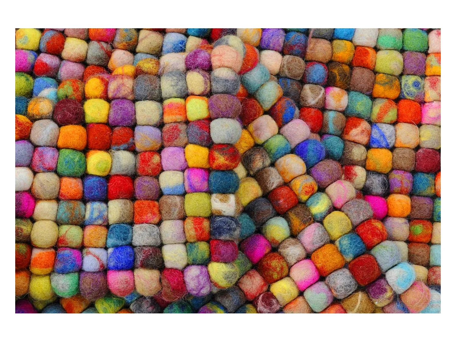 Tapete de bolas de feltro feito à mão 140x200 cm multicolorido Felty 2.2