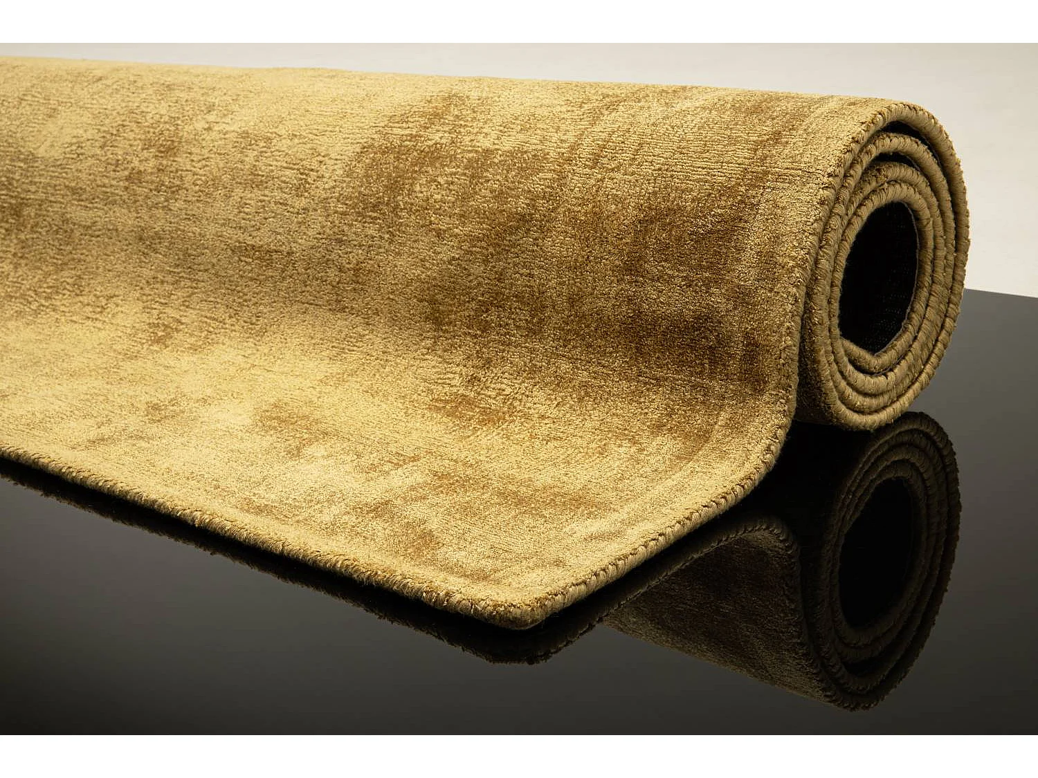 Tapis en viscose tissé à la main 190x290 cm camel Shine