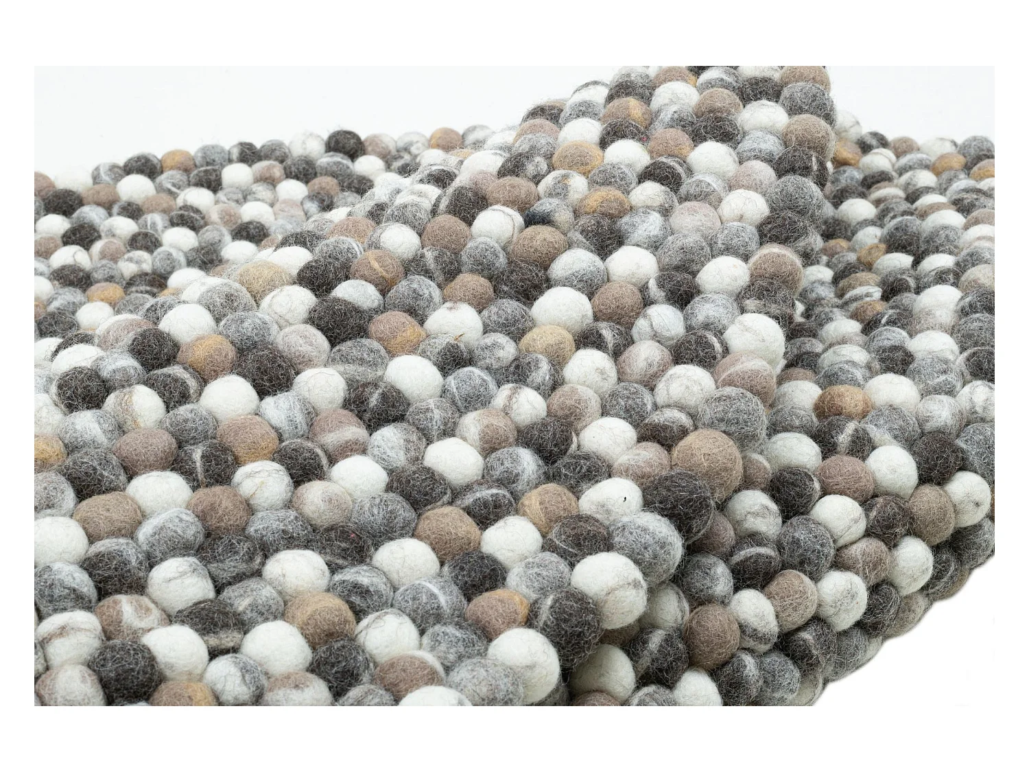 Tapis en boules de feutre fait main 190x190 cm natural multi Felty 2.2