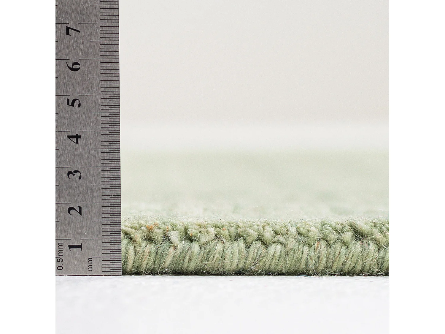 Tapis UNI tissé à la main  60x90 cm vert clair Holi