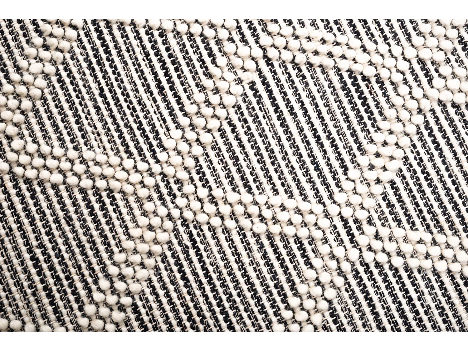 Tapis tissé à la main au design ethnique  140x200 cm natural Colored Macrame