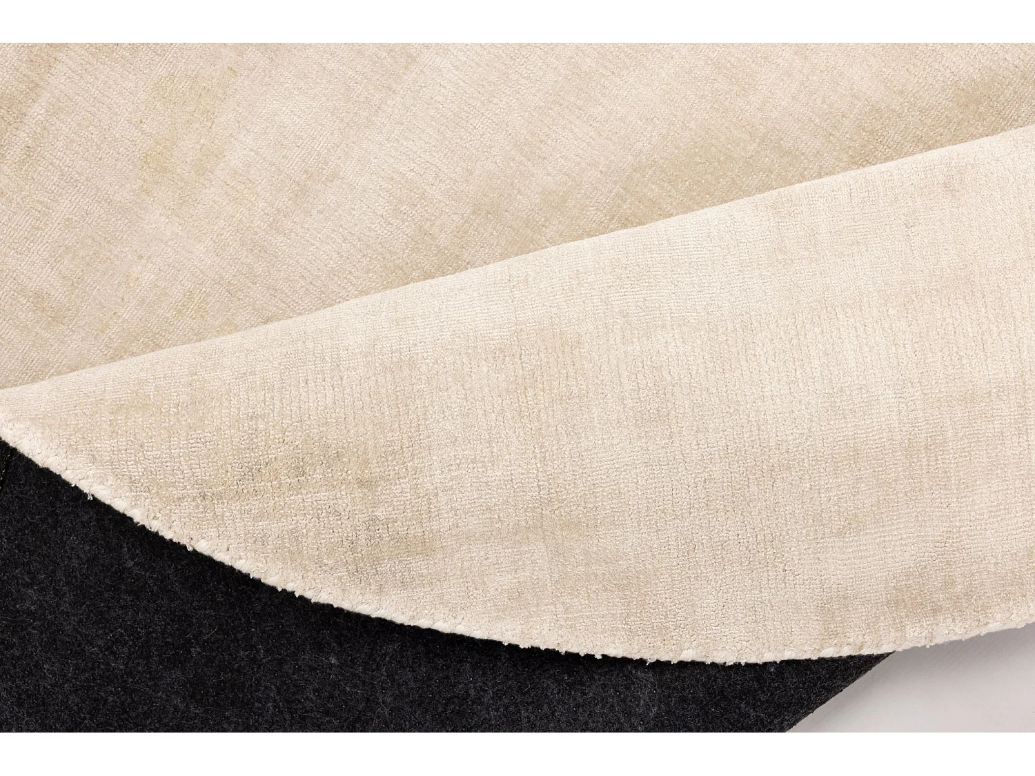 Tappeto tessuto a mano in viscosa 190x190 cm crema Star