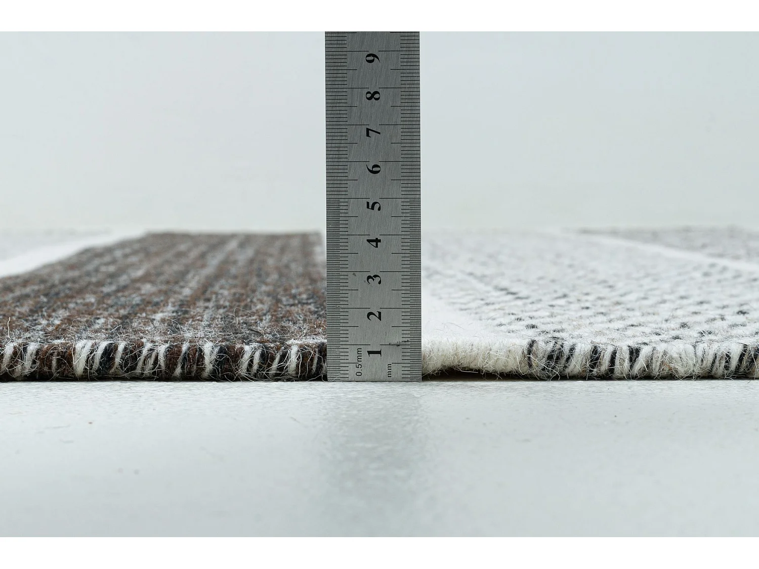 Alfombra de lana de estilo escandinavo 130x190 cm Gris natural Trondheim