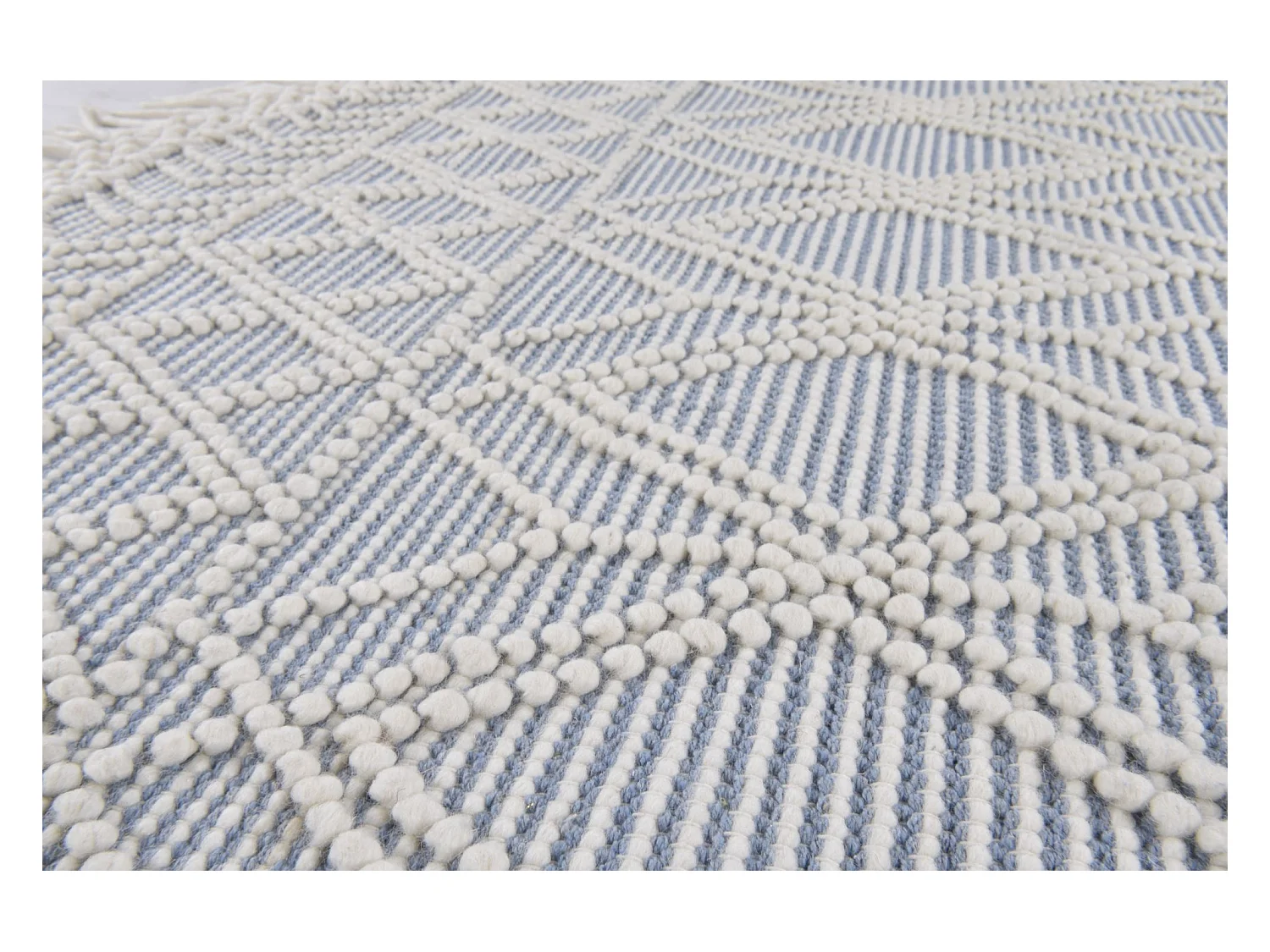 Tapis tissé à la main au design ethnique  140x140 cm bleu Colored Macrame