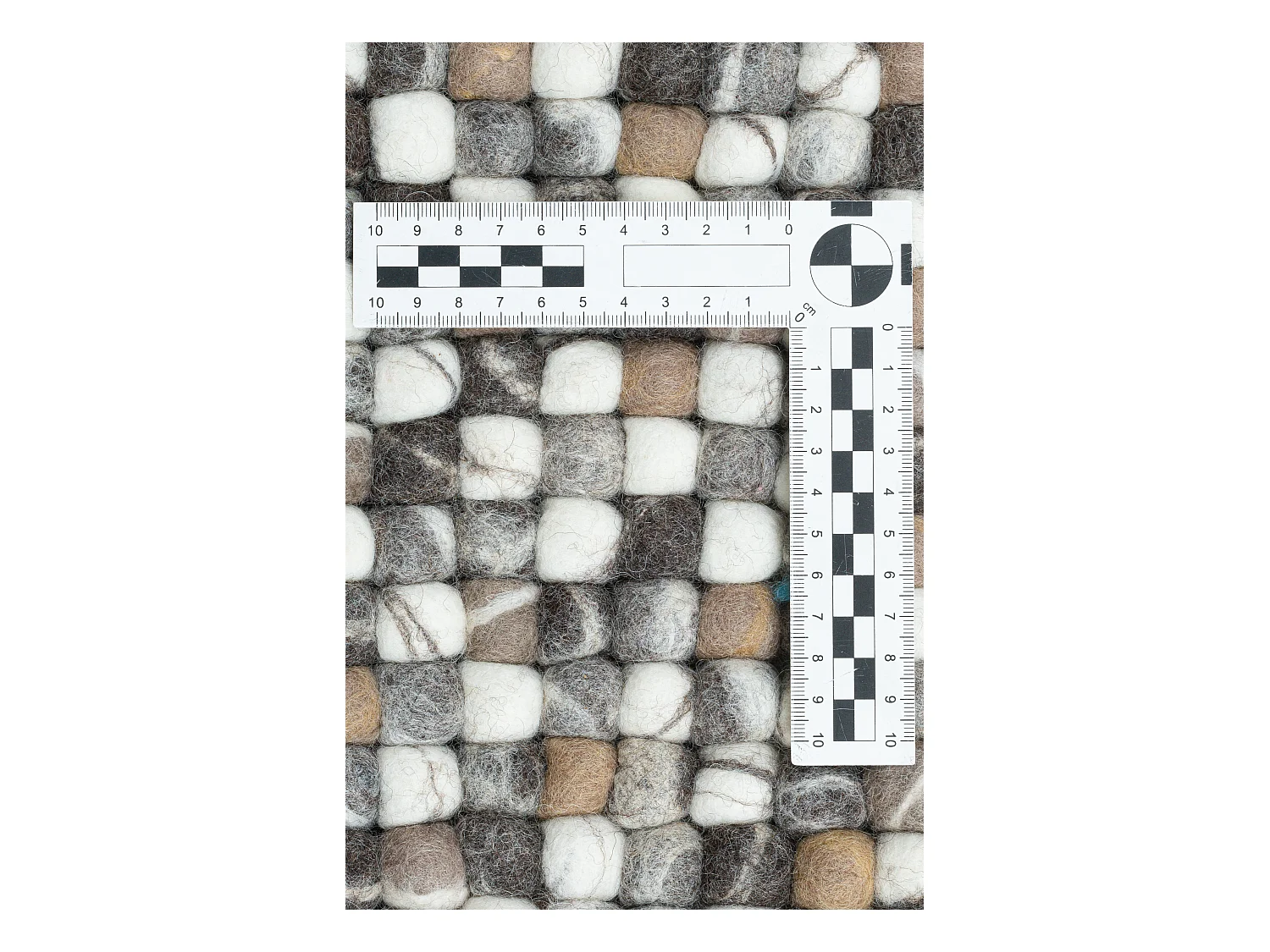 Tapis en boules de feutre fait main 70x270 cm natural multi Felty 2.2