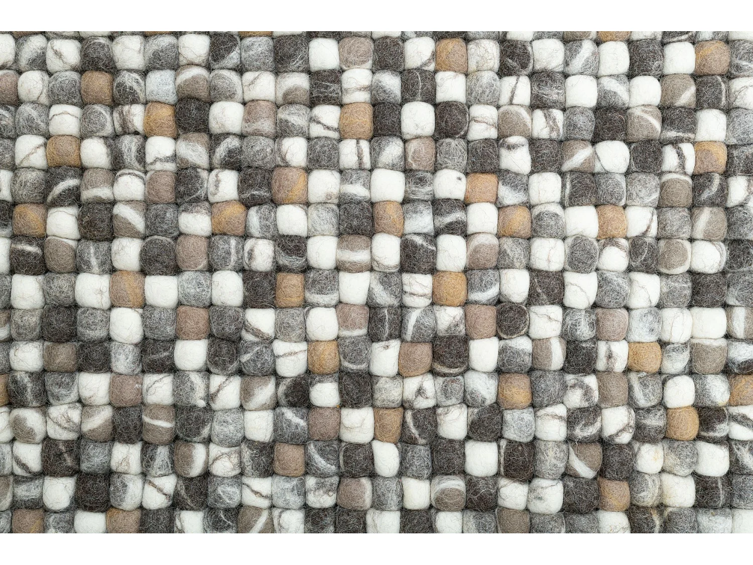 Handgearbeiteter Filzkugelteppich 70x270 cm Natur Multi Felty 2.2