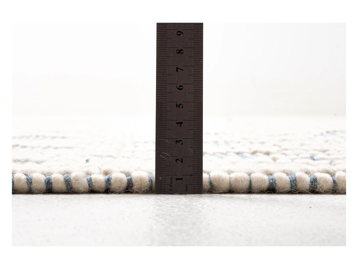Tapis tissé à la main au design ethnique  190x290 cm bleu Colored Macrame