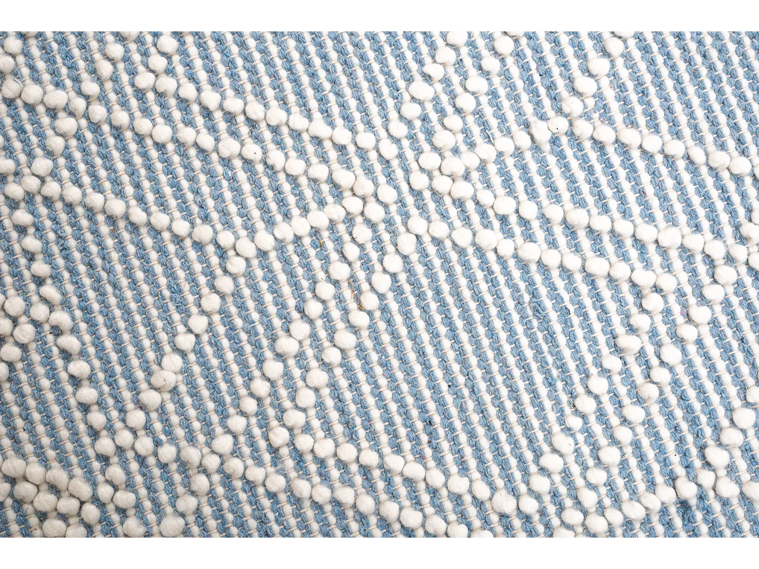 Tapis tissé à la main au design ethnique  190x290 cm bleu Colored Macrame