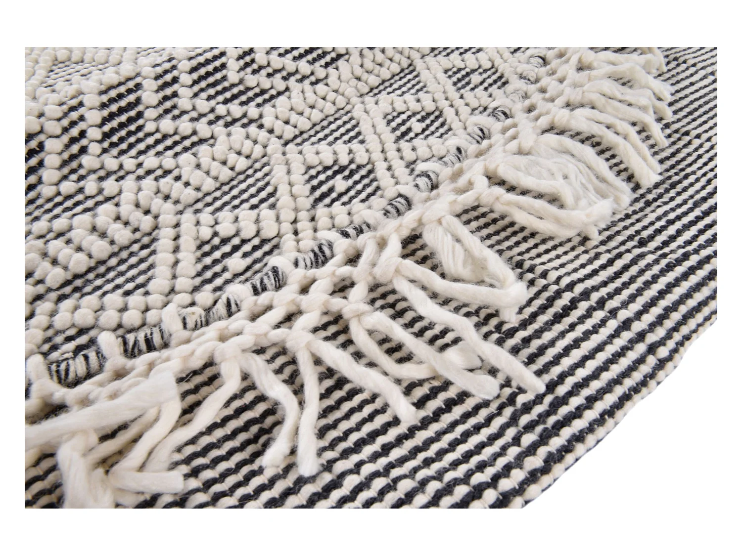 Tapis tissé à la main au design ethnique  140x140 cm gris Colored Macrame