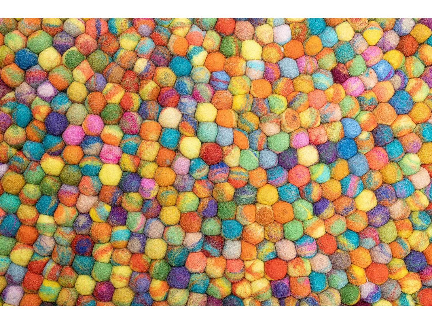 Tapis en boules de feutre fait main 120x120 cm multicolor Felty 2.2