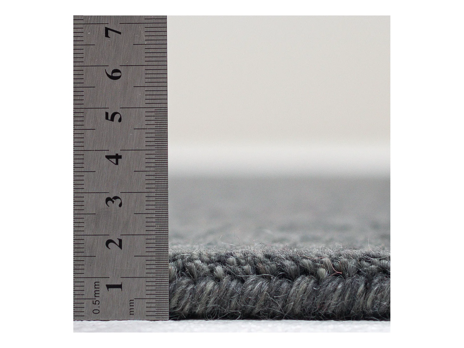 Tapis UNI tissé à la main  140x200 cm gris foncé Holi