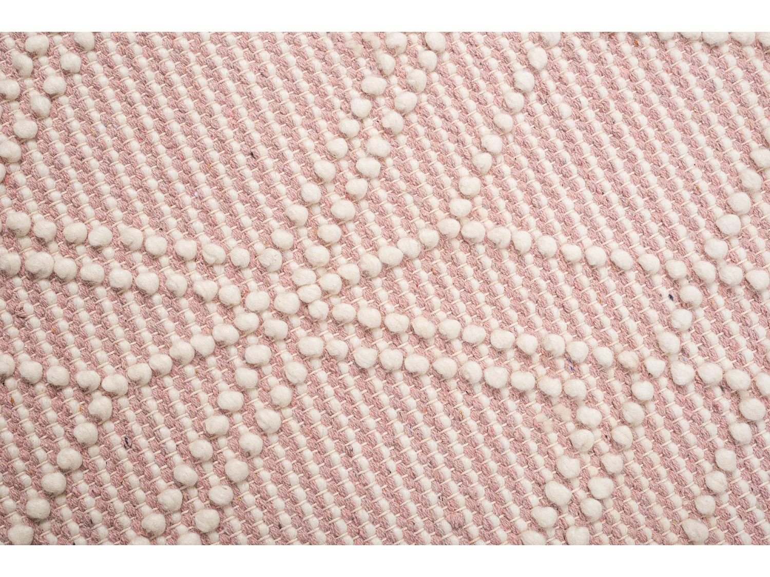 Tapis tissé à la main au design ethnique  190x290 cm rose Colored Macrame