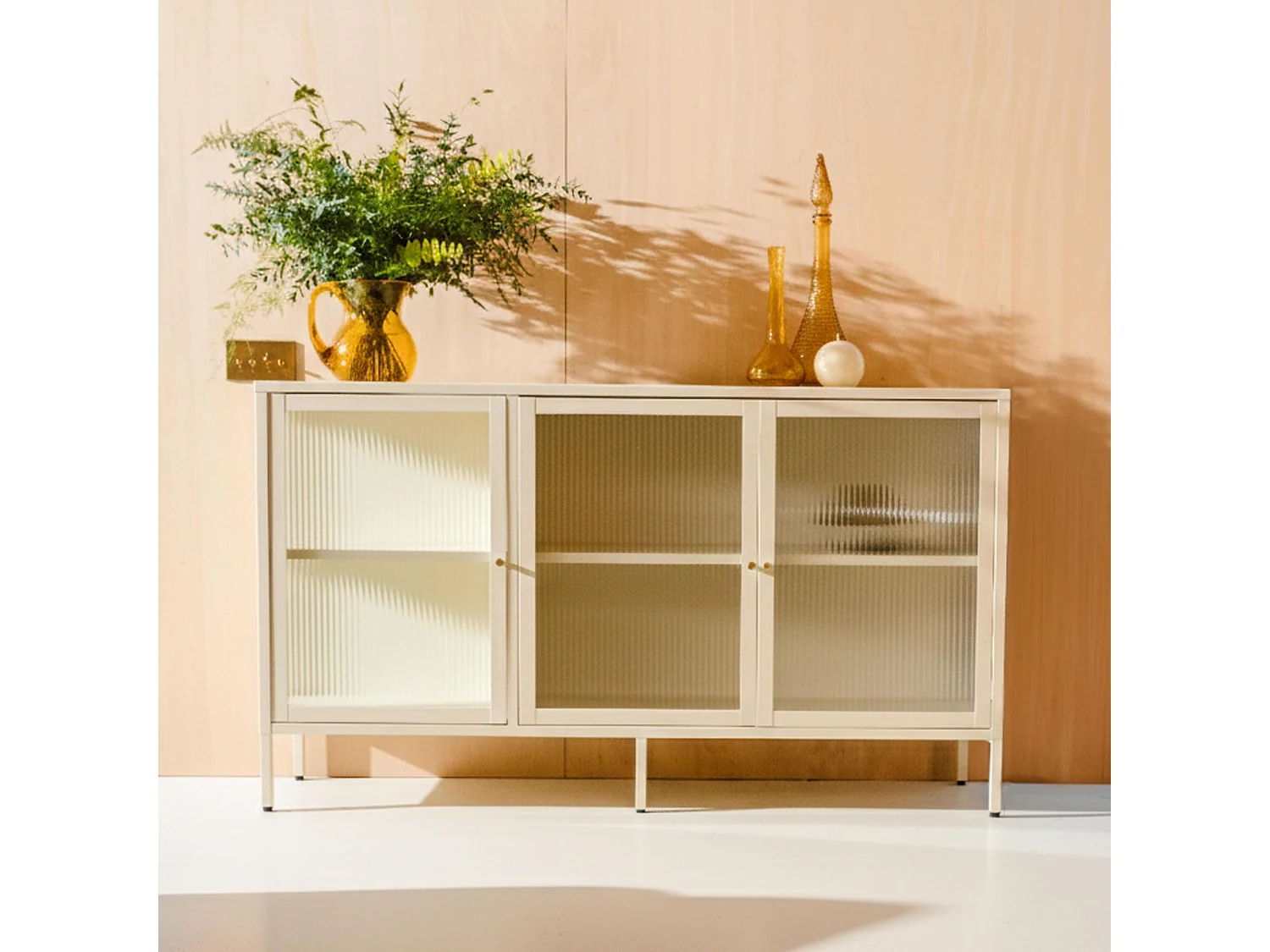 Moderne buffetkast met 3 deuren, L 140 cm, ecru metaal