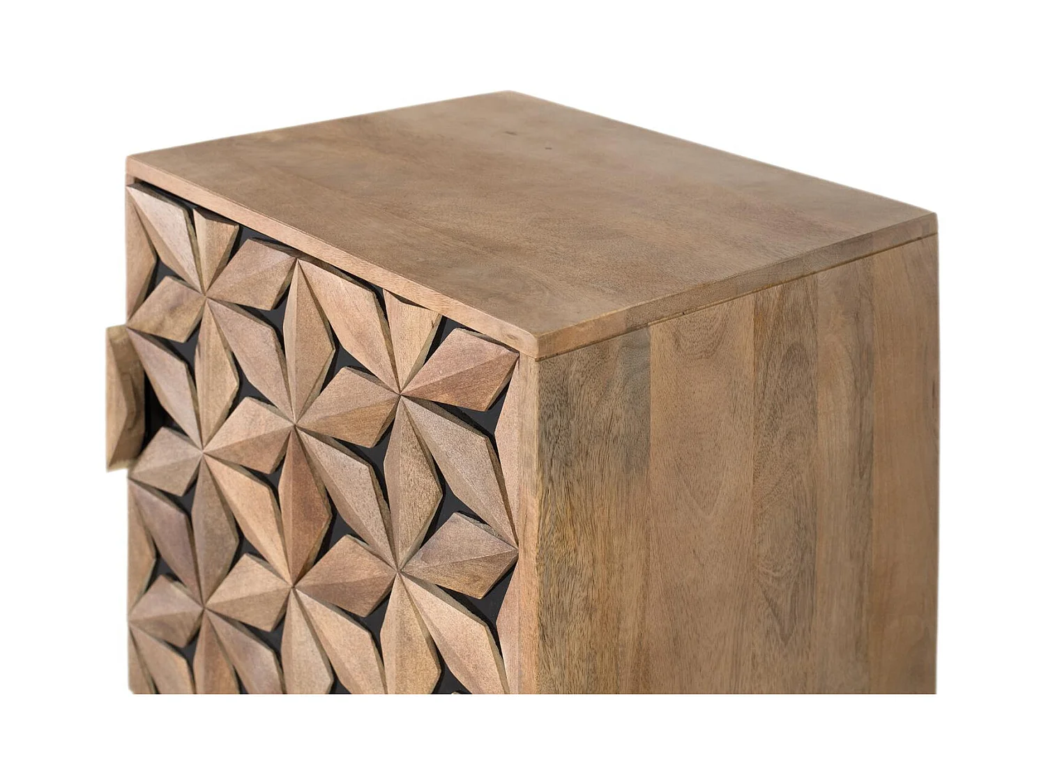 Komoda wykonana z litego drewna mango z ręcznie rzeźbionym frontem