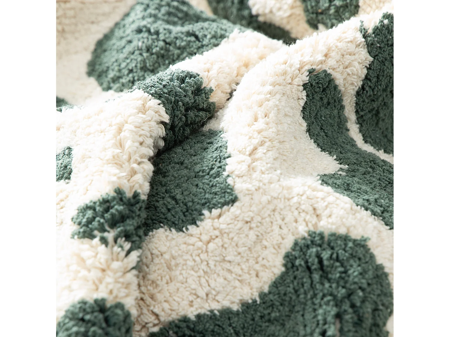 Tappeto interno cotone motivo maculato verde scuro con frange