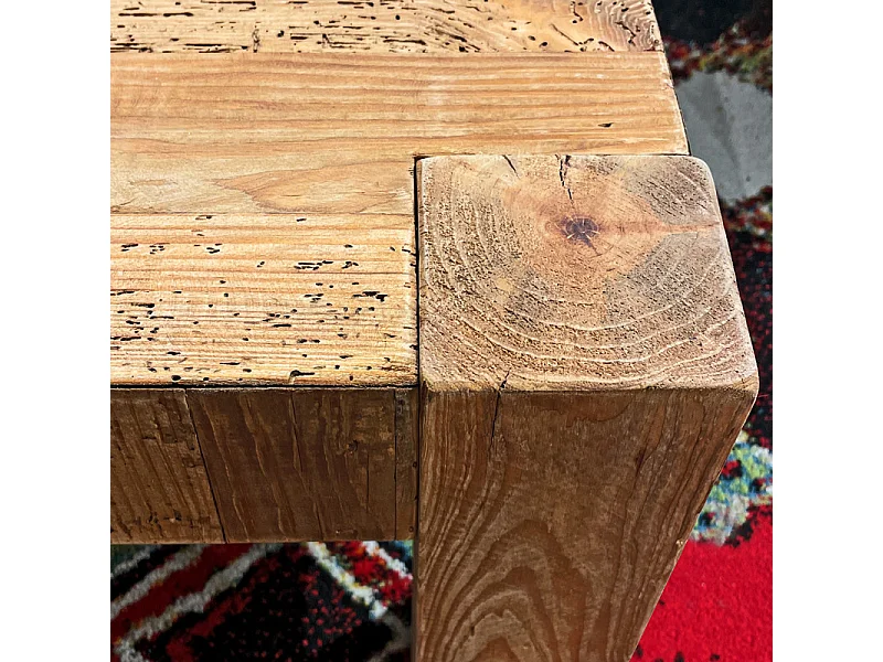 Table de repas 160 cm en bois massif de pin recyclé – CHALET