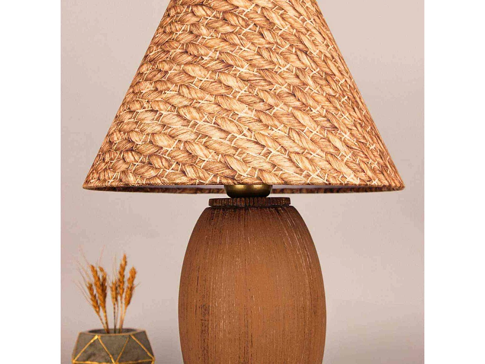 Lampe à poser abat-jour effet rotin Bobo