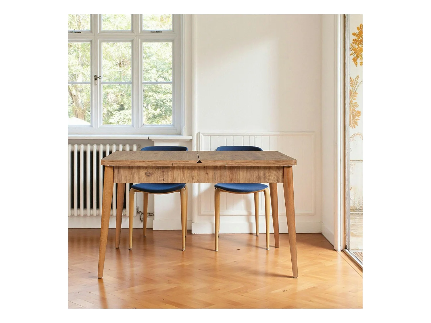 Table extensible effet pin, rangement intégré 130-165 cm ORINA