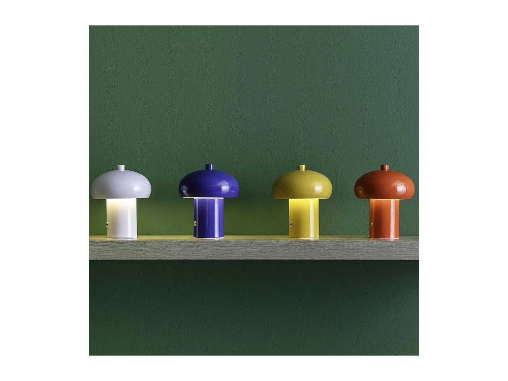 Lampe de table en métal Retro Seta