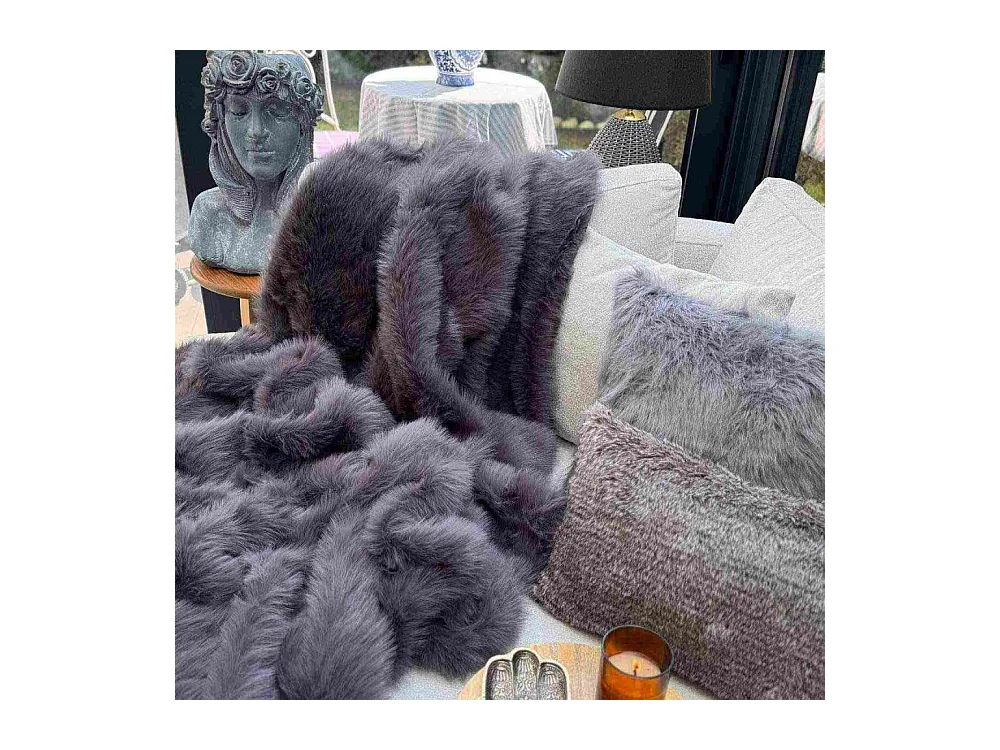 Jeté de canapé en polyester 200 x 150 cm Lolita