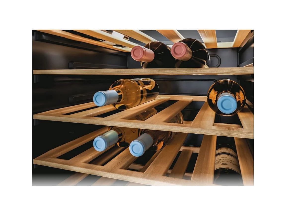 Candy Cave à vin de service 41 bouteilles - CWC154EEL/NF