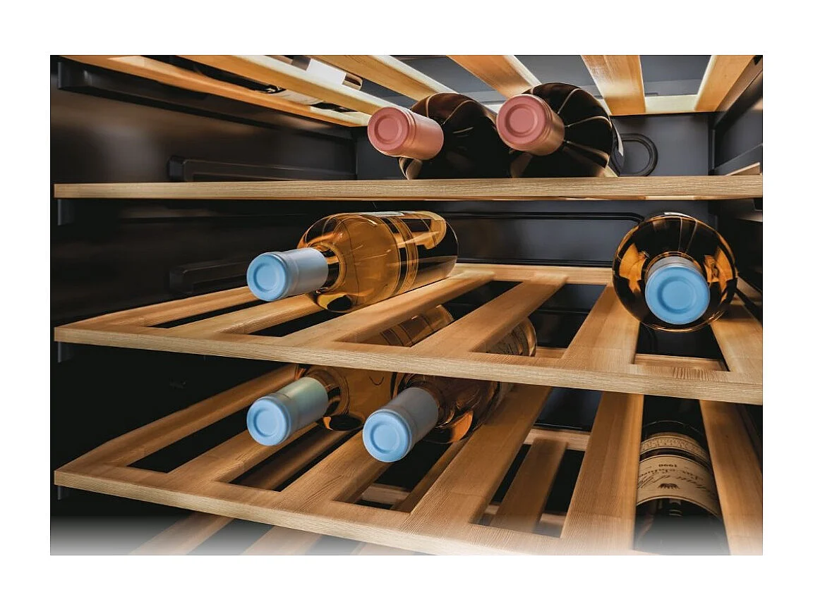 Candy Cave à vin de service 41 bouteilles - CWC154EEL/NF