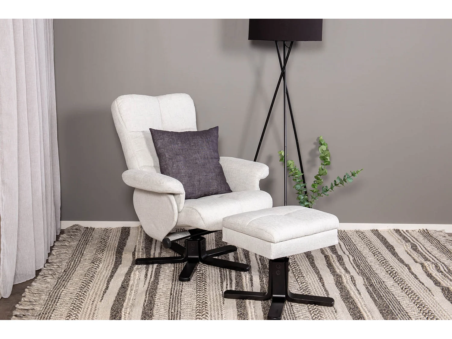 Sven fauteuil recliner met hocker grijs.