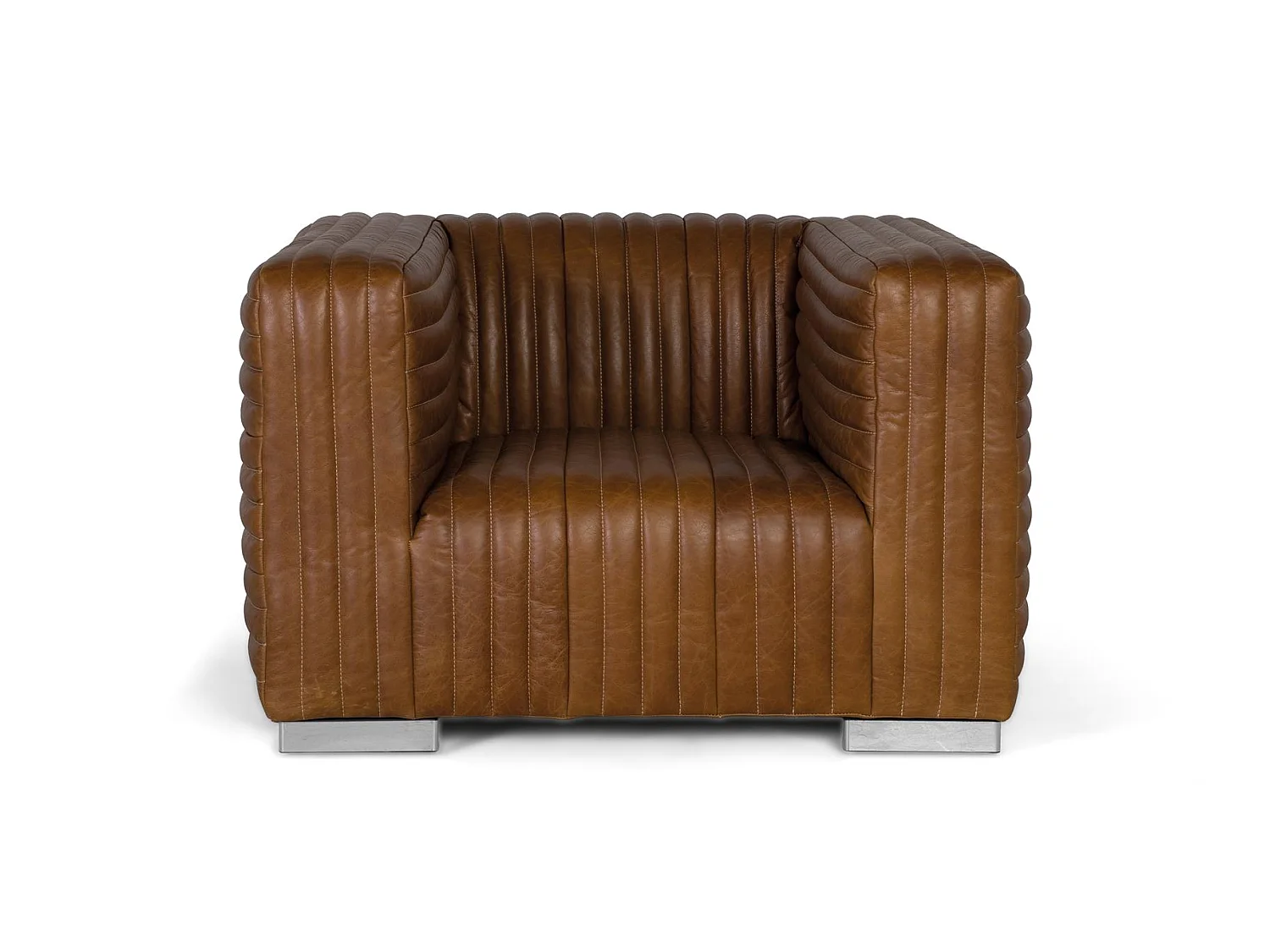 Fauteuil rembourré en cuir de forme cubique et pieds en acier