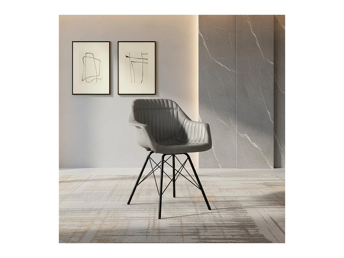 Chaise rembourrée en cuir gris avec dossier rembourré et incliné