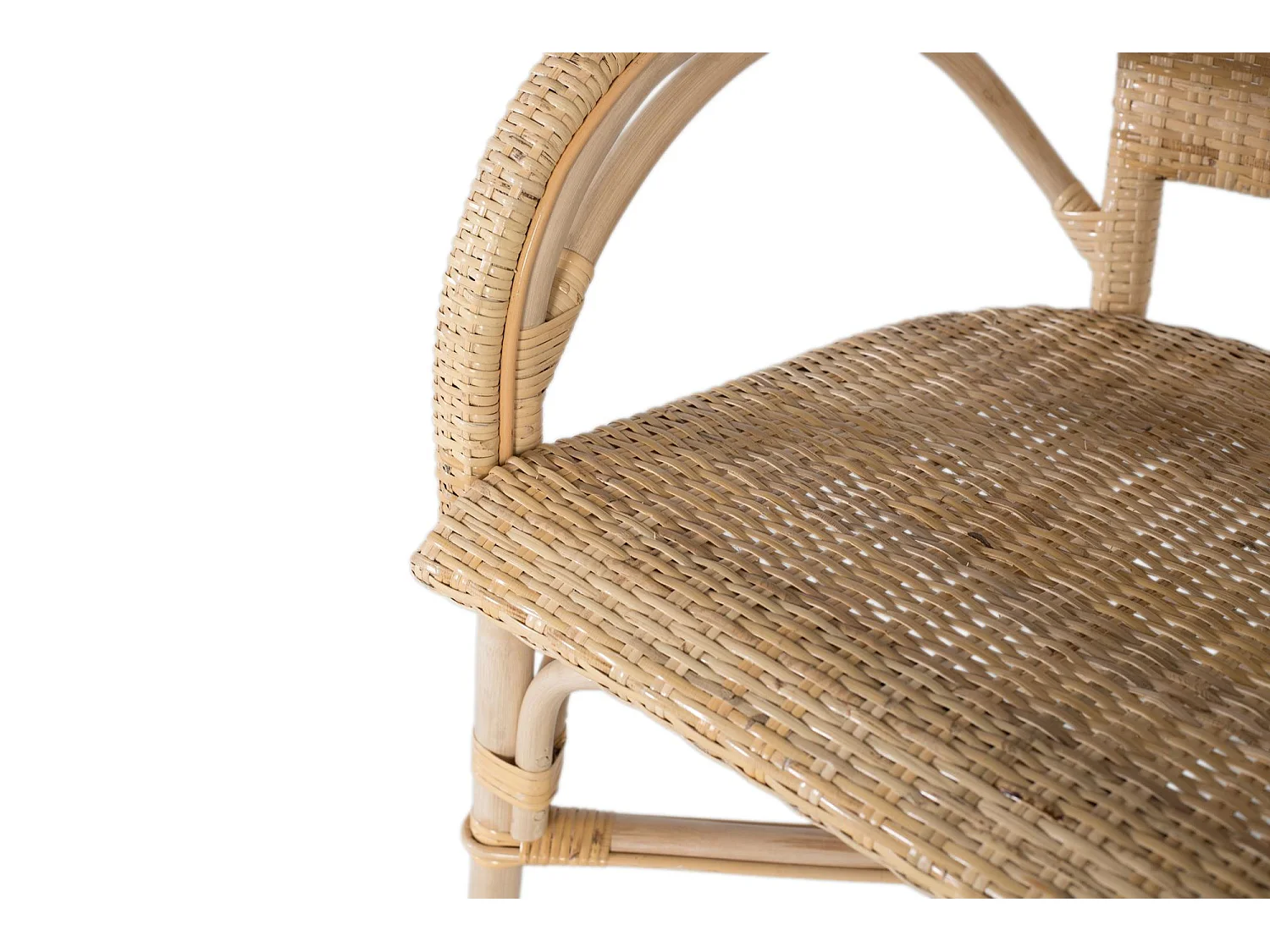 Conjunto de 2 poltronas com encostos em bambu natural e madeira de rotundá